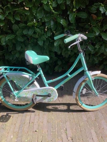 Kinderfiets meisje beschikbaar voor biedingen
