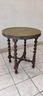 Petite table, Rond, Enlèvement, Utilisé