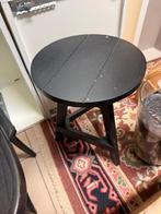 houten krukje, Enlèvement