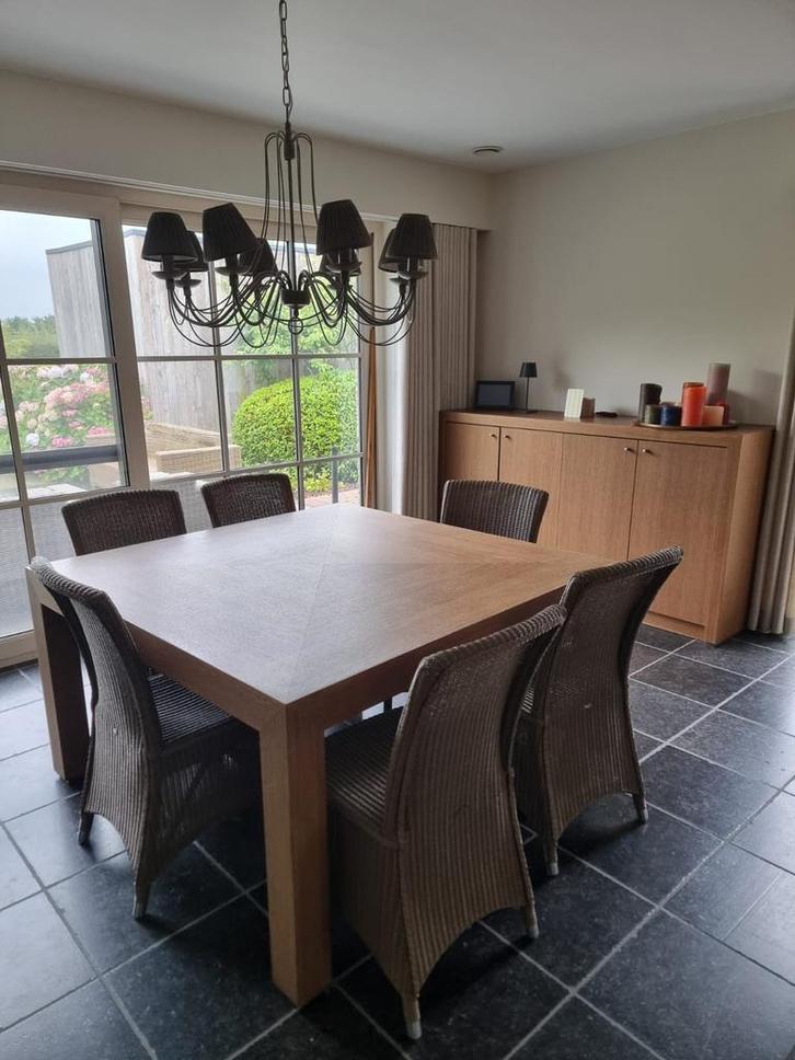Stevige vierkante eettafel – tijdloos design, Huis en Inrichting, Tafels | Eettafels, Zo goed als nieuw, 100 tot 150 cm, 100 tot 150 cm