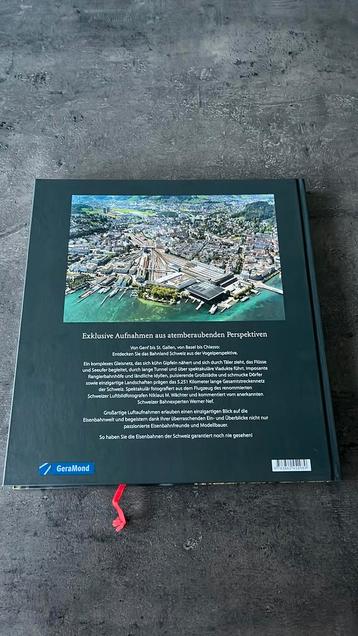 Eisenbahn von oben Die Schweiz beschikbaar voor biedingen