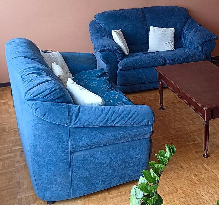 GRATIS: salon (2-zit + 3-zit + salontafel), Huis en Inrichting, Zetels | Zetels, Gebruikt, Rechte bank, Overige maten, Hout, Leer