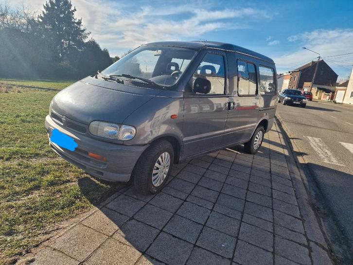 Nissan Navette 2.3d vrai ancêtre 80000km reel, Autos, Nissan, Particulier, Autres modèles, Ordinateur de bord, Radio, Porte coulissante