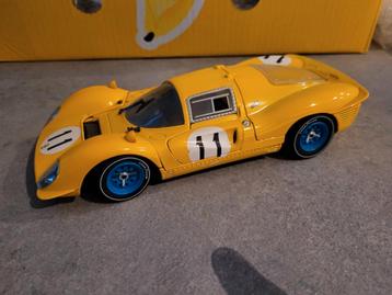 Ferrari 330p4 1:18 revell beschikbaar voor biedingen