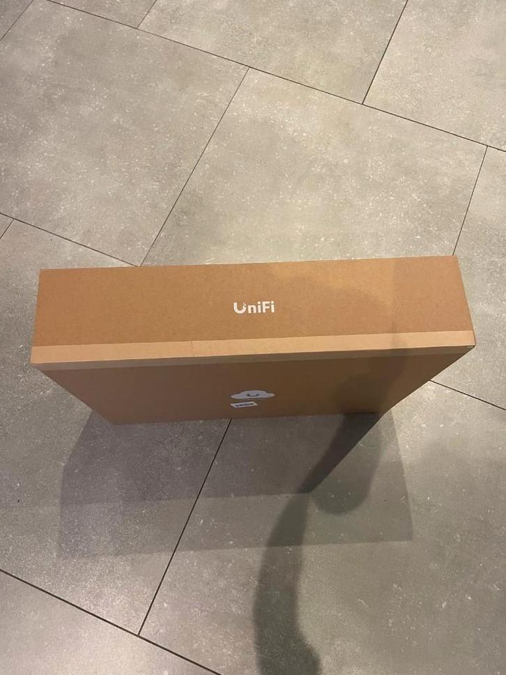 Ubiquiti UniFi Switch USW-Pro-24-POE Gen2 (nieuw), Computers en Software, Netwerk switches, Nieuw, Ophalen