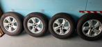 Continental winterbanden 215/70R16, Auto-onderdelen, Banden en Velgen, Ophalen, Gebruikt, Winterbanden