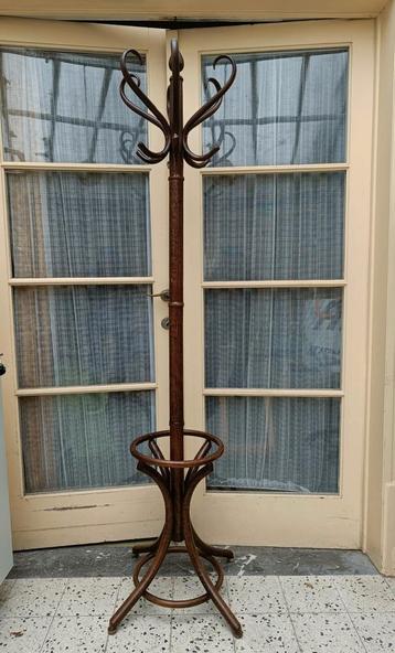 Vintage Thonet kapstok  beschikbaar voor biedingen