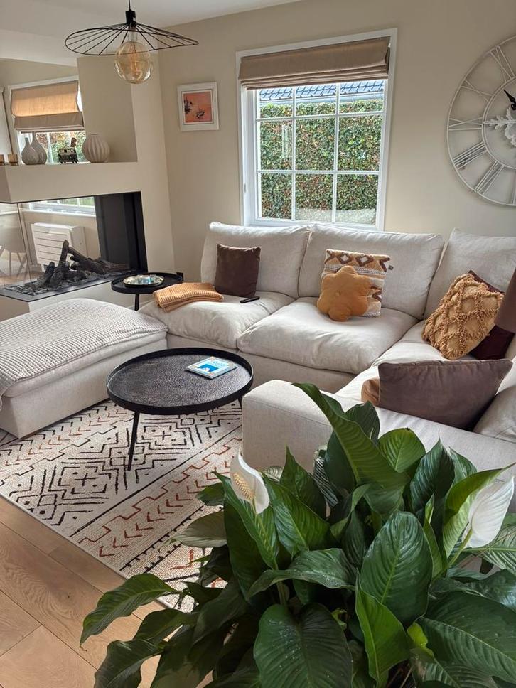 Beige hoek zetel van Flamant, Huis en Inrichting, Zetels | Complete zithoeken, Zo goed als nieuw, Ophalen