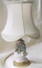 Antiek lamp gedecoreerd + porseleinen bloemen CAPODIMONTE, Ophalen of Verzenden