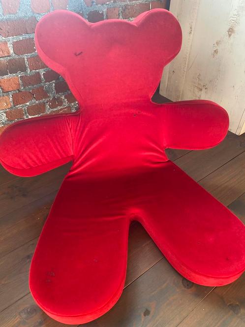 Leuke plooibare kinderstoel in de vorm van een beer, Kinderen en Baby's, Kinderkamer | Inrichting en Decoratie, Gebruikt, Ophalen