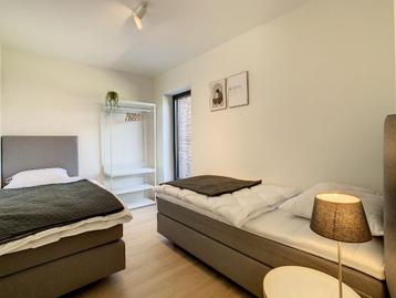 Boxspring 1 persoon 90*200 Grijs met hoofdboard beschikbaar voor biedingen