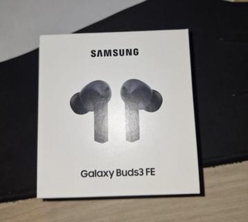 Galaxy Buds3 FE beschikbaar voor biedingen