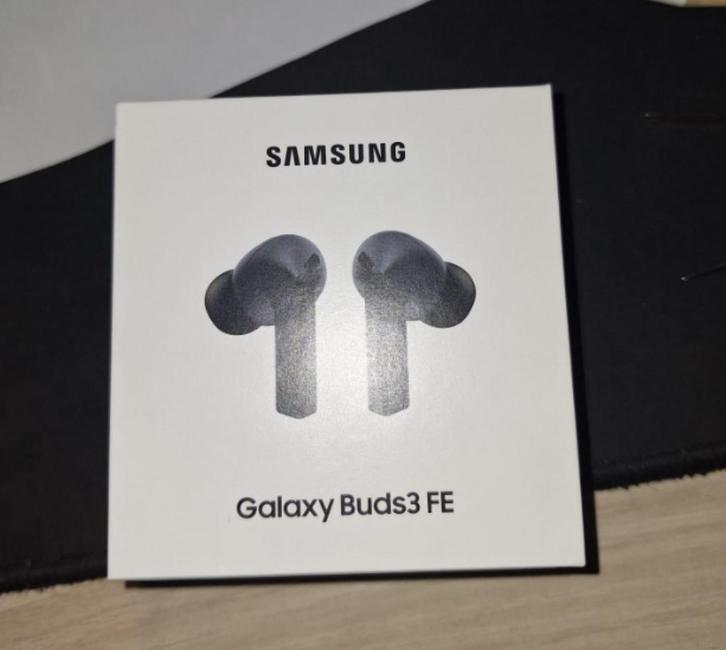 Galaxy Buds3 FE, Telecommunicatie, Mobiele telefoons | Oordopjes, Nieuw, In oorschelp (earbud), Bluetooth, Ophalen