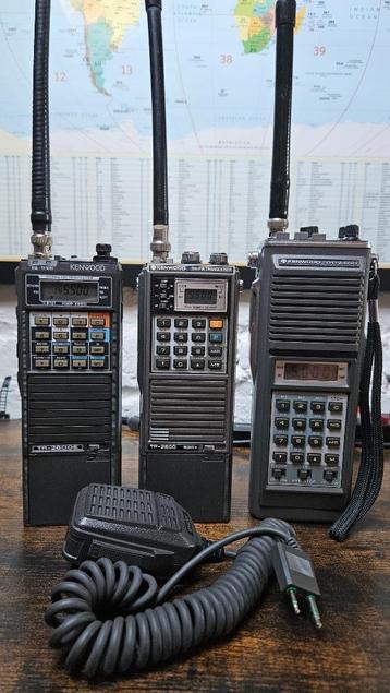 3 Retro Kenwood Portabels TR2x000 beschikbaar voor biedingen