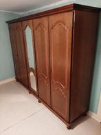 Garde-robes 5 portes et commode 3 tiroirs en bois, Maison & Meubles, Avec tiroir(s), 200 cm ou plus, Utilisé, 50 à 75 cm