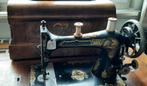 Oude naaimachine, Hobby en Vrije tijd, Ophalen, Gebruikt, Naaimachine, Overige merken