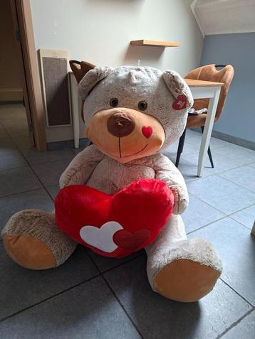 Grote beer van 110 cm. beschikbaar voor biedingen