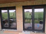 2 ramen schüco te koop, zwart met houtnerf structuur., Doe-het-zelf en Bouw, Ophalen, Zo goed als nieuw, Kunststof, Inclusief glas