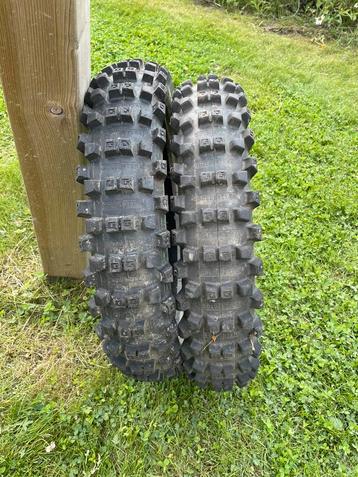 Motorcross achterband goldentyre 110/90-19 beschikbaar voor biedingen