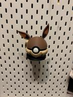 Zelfgemaakte Eevee-themed Pokéball!, Hobby en Vrije tijd, Verzamelkaartspellen | Pokémon, Ophalen of Verzenden, Nieuw