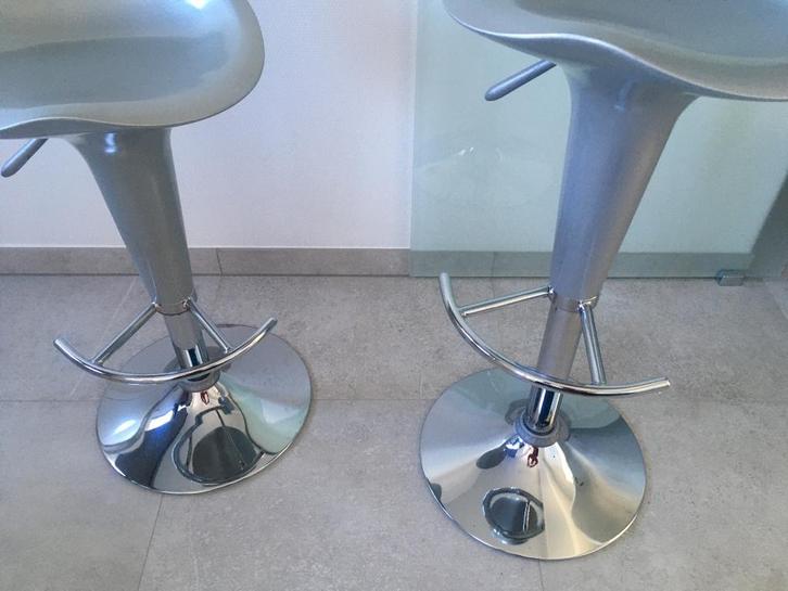 Barkrukken, Barhocker, Tabourets de bar, NEW, Huis en Inrichting, Barkrukken, Nieuw, 60 tot 90 cm, Kunststof, Metaal, 2 krukken