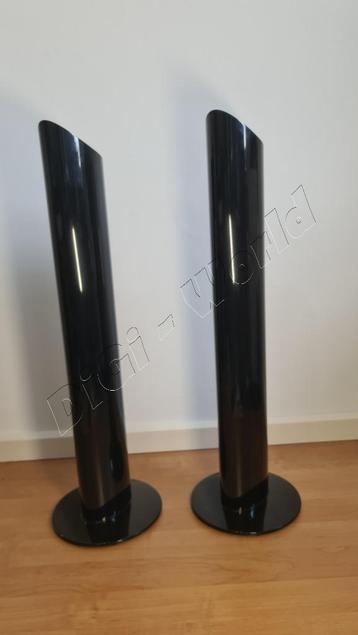 Kef -HTS5000 lijn speaker stands (hoogglans zwart) beschikbaar voor biedingen