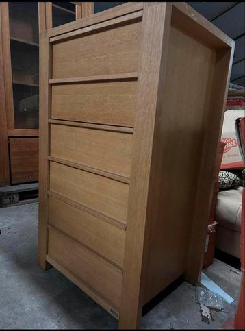 Te koop houten kast met 2 lades en een deur! Zgan  beschikbaar voor biedingen