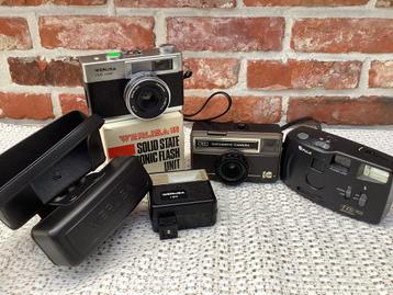 LOTJE VINTAGE CAMERA'S ( 3  ) KODAK- FUJI- WERLISA  beschikbaar voor biedingen