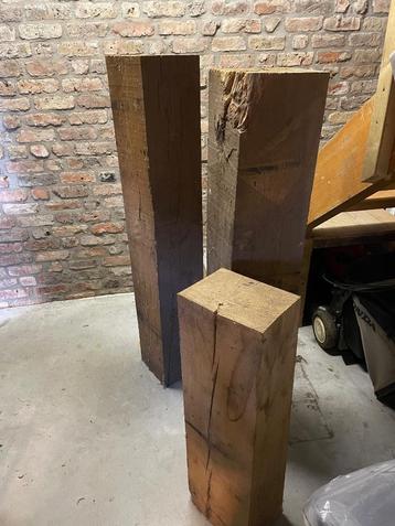 Piédestal / pilier / colonne en bois de chêne