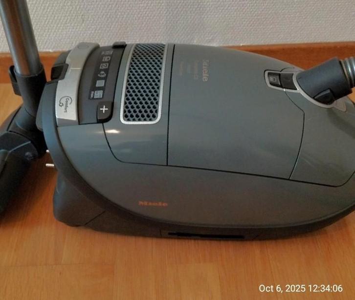 MİELE COMPLETE C3 LİMİTED EDİTİON ECOLİNE, Elektronische apparatuur, Stofzuigers, Zo goed als nieuw, Stofzuiger, Ophalen of Verzenden