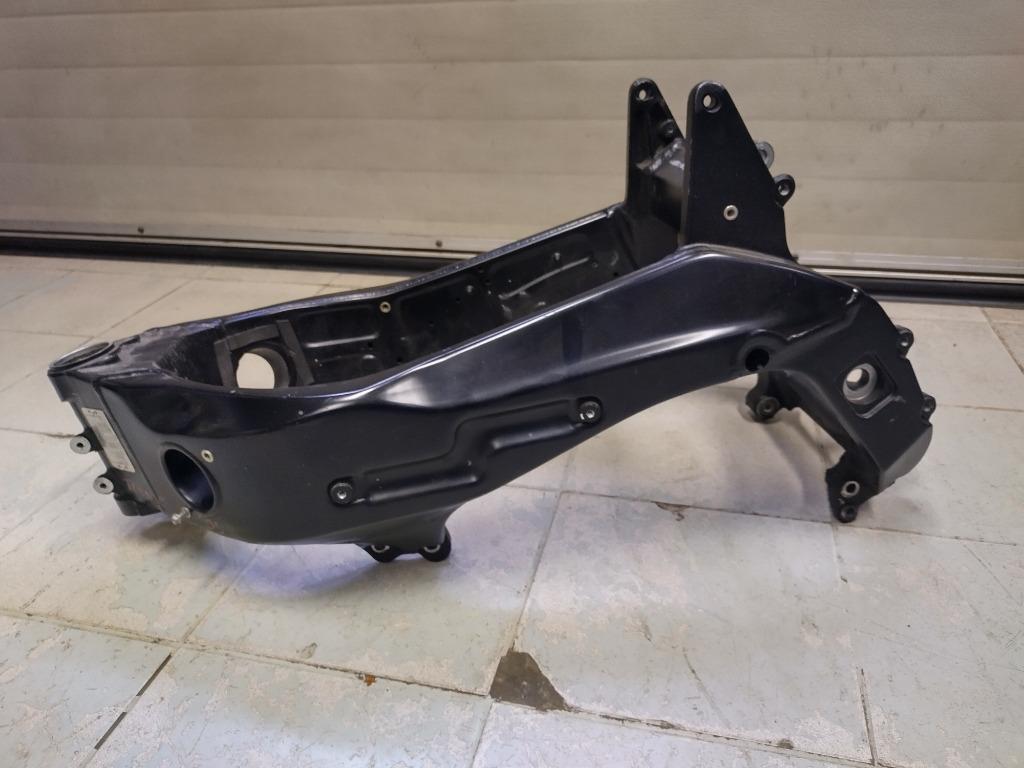 aprilia tuono 1000 van '05 frame met alle papieren, Enlèvement ou Envoi, Utilisé