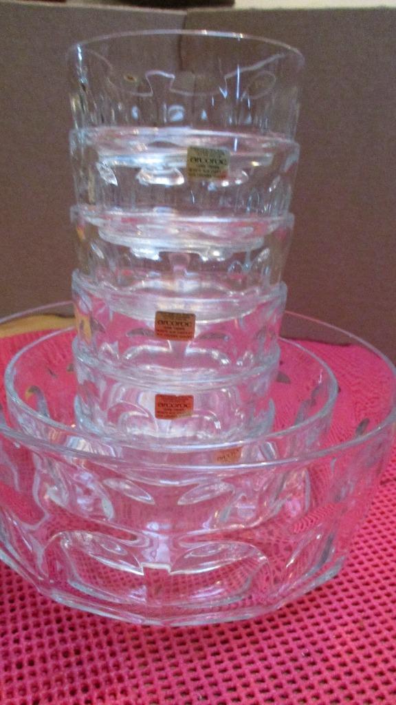 Schalenset Arcoroc NIEUW, Antiek en Kunst, Antiek | Servies compleet, Ophalen