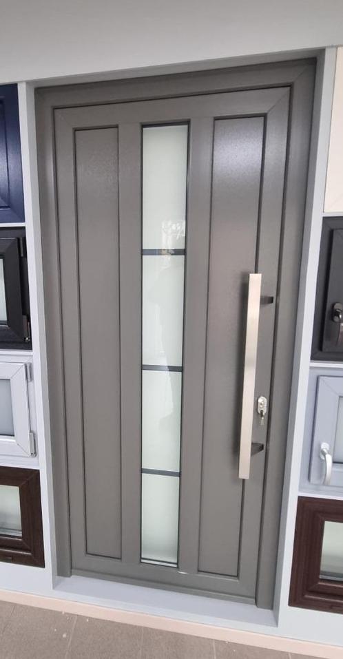 Nieuwe kwalitatieve PVC buitendeuren met dubbelglas, Doe-het-zelf en Bouw, Deuren en Vliegenramen, Nieuw, Buitendeur, Glas, Kunststof