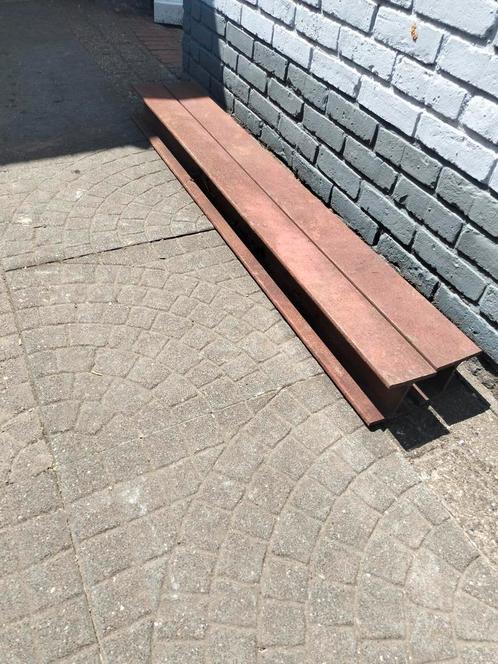 Poutrel, Doe-het-zelf en Bouw, Metalen, Zo goed als nieuw, Ophalen