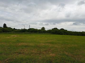 bouwgrond te koop in Beauwelz  ( Momignies) nabij Chimay  beschikbaar voor biedingen