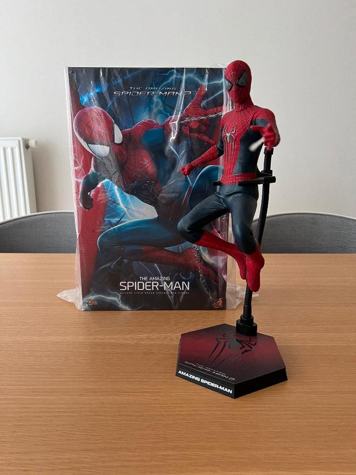 Hot Toys - The Amazing Spider-Man Andrew Garfield, Collections, Cinéma & Télévision, Comme neuf, Film, Enlèvement ou Envoi