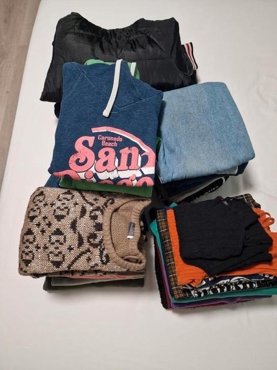 Pakket meisjes winter kleding maat 164/170 XS-S (40 stuks), Kinderen en Baby's, Kinderkleding | Kinder-kledingpakketten, Zo goed als nieuw