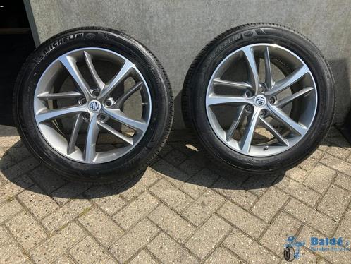 MG wielen, Auto-onderdelen, Banden en Velgen, Banden en Velgen, Zomerbanden, 18 inch, 235 mm, Personenwagen, Gebruikt, Ophalen of Verzenden