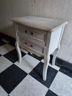 Charmant houten bijzettafel, Gebruikt, Vierkant, Hout, Ophalen