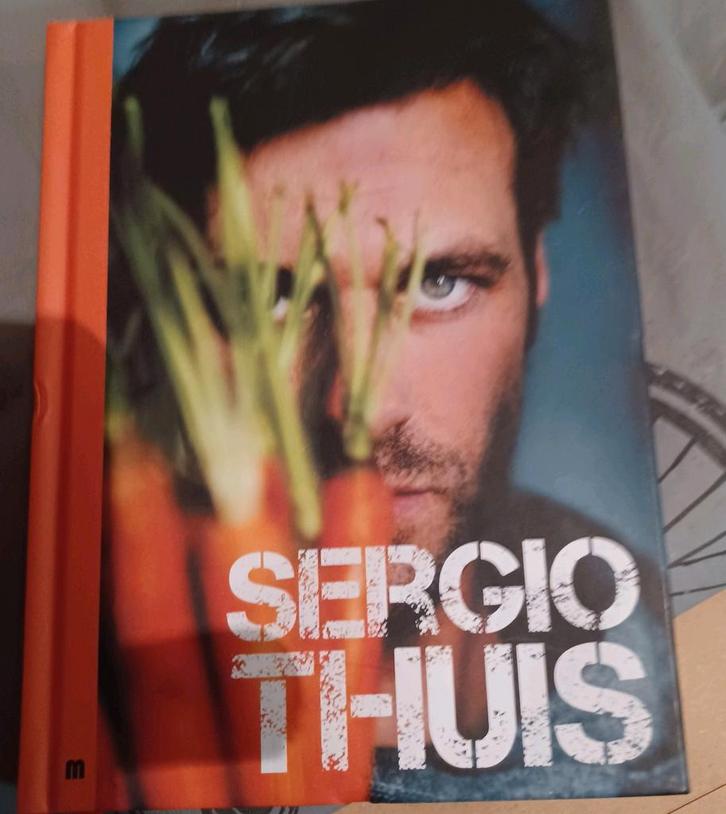 Sergio Thuis & België wereldkeuken, Boeken, Kookboeken, Zo goed als nieuw, Ophalen