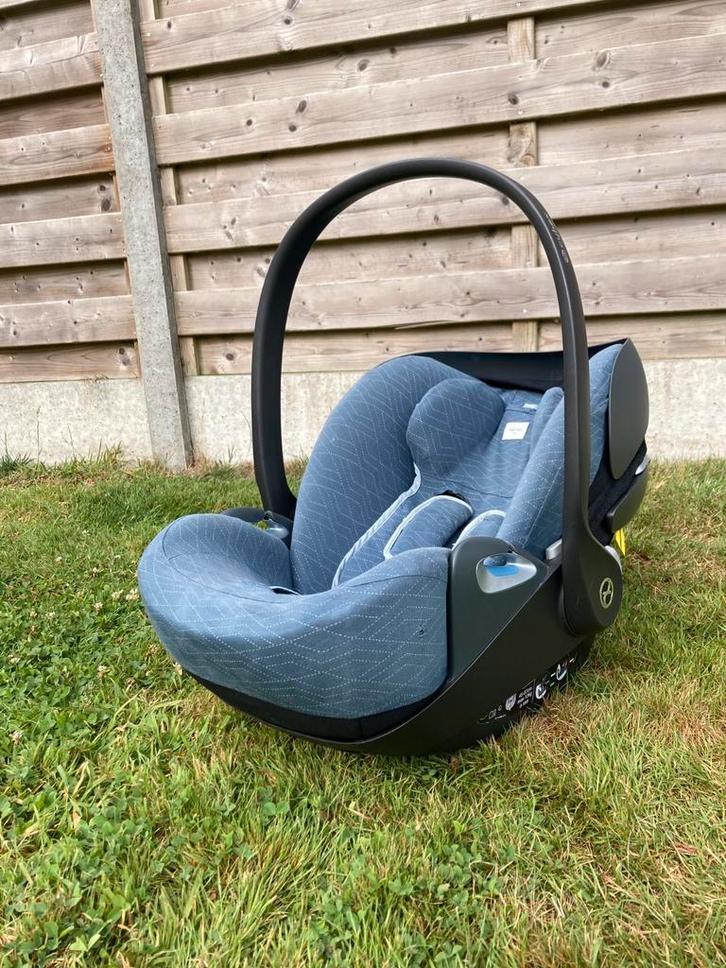 Draagbare autostoel (cybex cloud z) incl. hoes, Kinderen en Baby's, Autostoeltjes, Gebruikt, Overige merken, Autogordel of Isofix