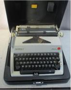 Belle machine à écrire rétro d'Olympia - Monica, Antiquités & Art, Enlèvement ou Envoi