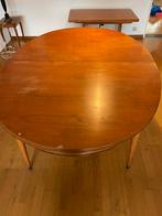 Table à manger vintage en bois de pêcher, 150 à 200 cm, Cinq personnes ou plus, Cerisier, 100 à 150 cm