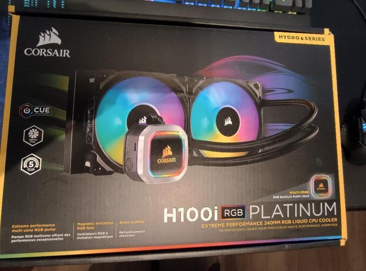 Corsair H100i Platinum AIO waterkoeler, Computers en Software, Computerkoelers, Gebruikt, Waterkoeling, Ophalen of Verzenden