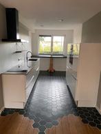 Keuken complète moderne !!!, Huis en Inrichting, Stoffering | Vloerbedekking, Zo goed als nieuw, Wit