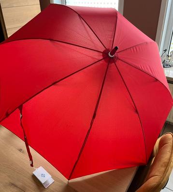 NIEUWE grote rode paraplu beschikbaar voor biedingen