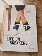 Evi Renaux - Life on sneakers, Boeken, Mode, Ophalen of Verzenden, Zo goed als nieuw, Evi Renaux