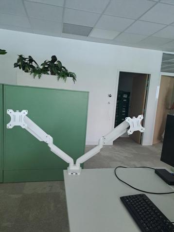 Bras articulés pour écran beschikbaar voor biedingen