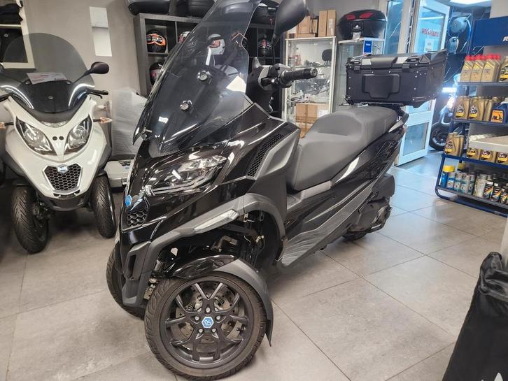 Piaggio MP3 400 HPE RST APRIL 2025 1800KM, Fietsen en Brommers, Scooters | Overige merken, Ophalen