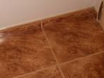 Tegels en plinten met houtmotief, Ophalen, 40 tot 60 cm, 40 tot 60 cm, Keramiek